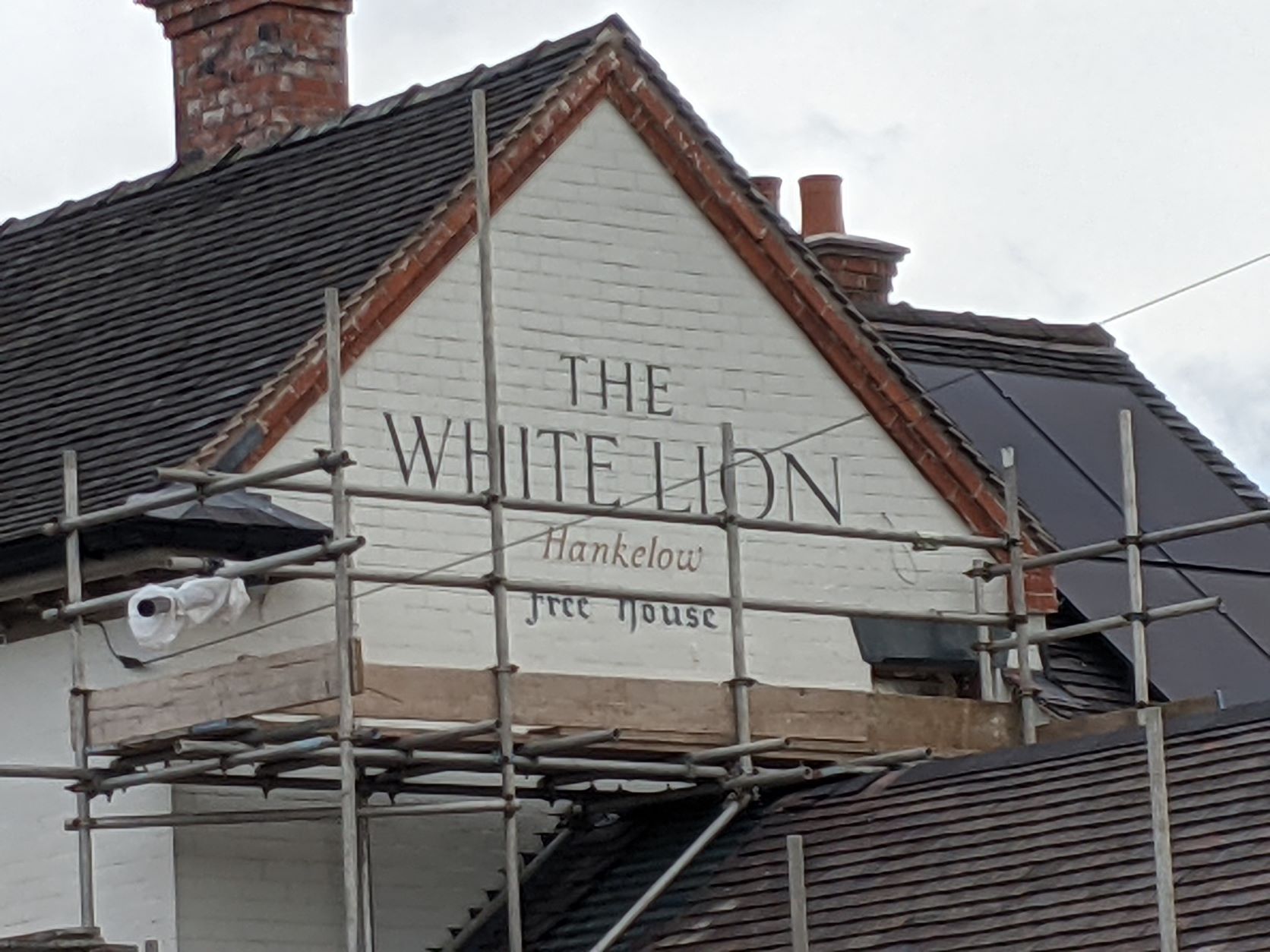 Signwriting on the Lion, October 28th
